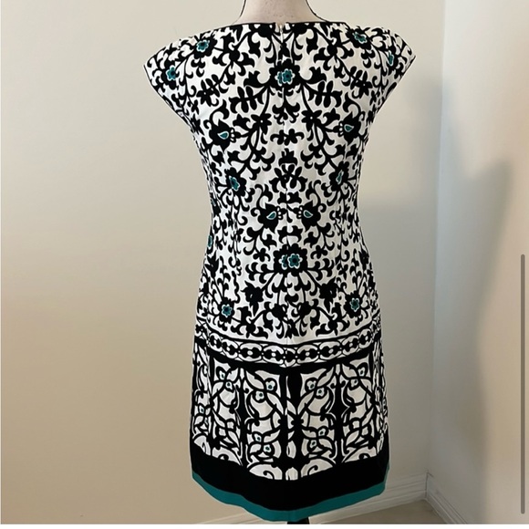 Worn once Liz Claiborne size 4 dress. - Picture 4 of 5
